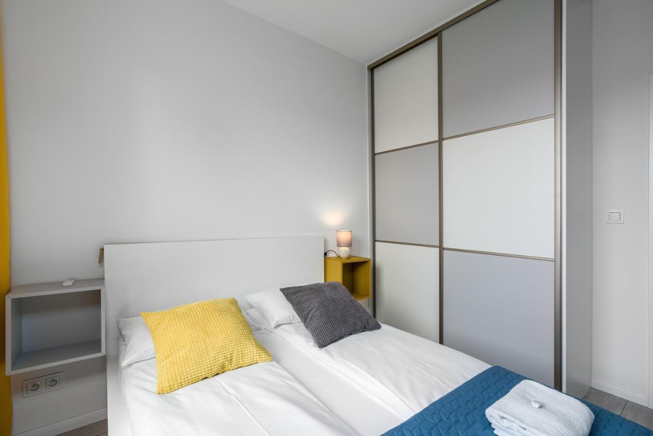 Exclusive Apartment With Terrace By Renters Poznan Ngoại thất bức ảnh