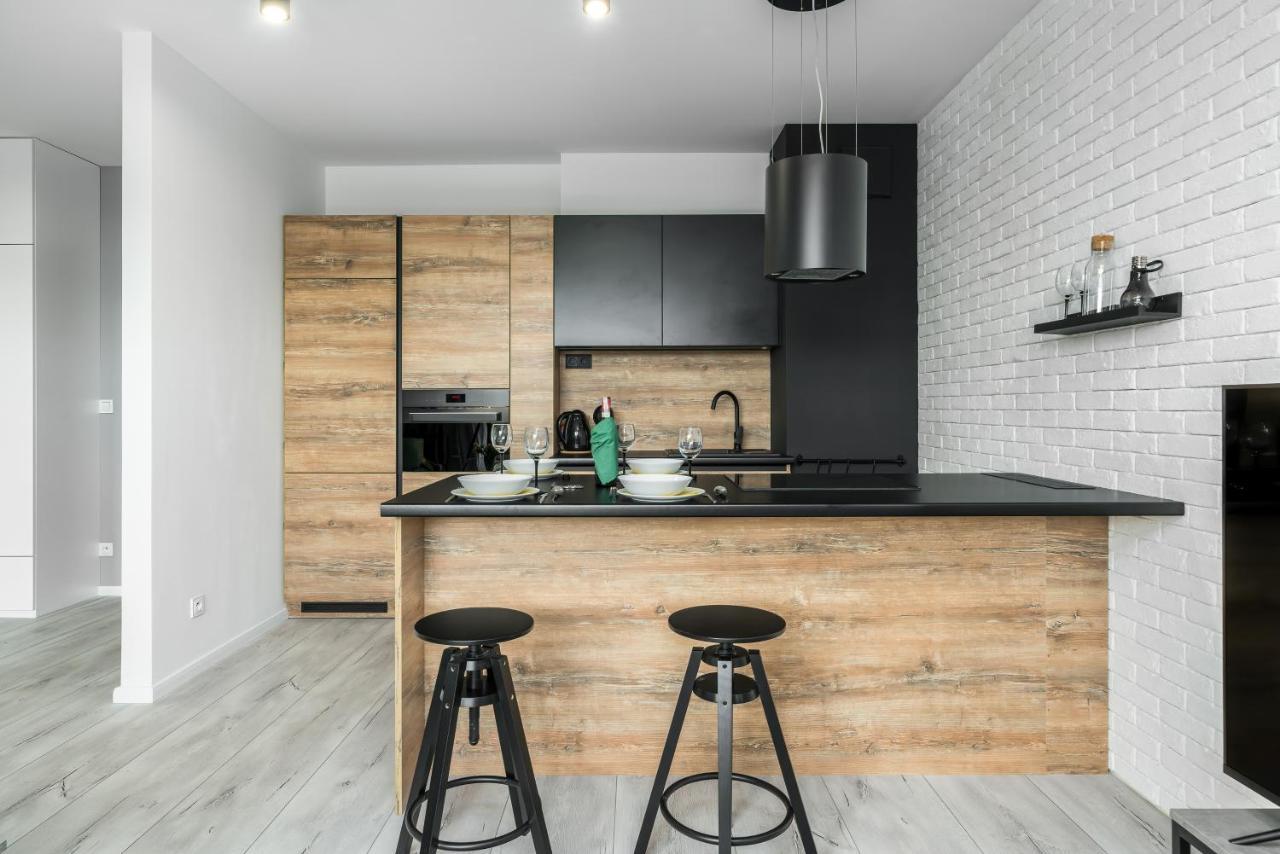 Exclusive Apartment With Terrace By Renters Poznan Ngoại thất bức ảnh
