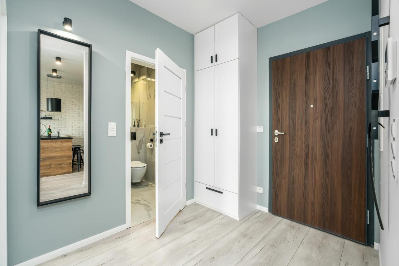 Exclusive Apartment With Terrace By Renters Poznan Ngoại thất bức ảnh